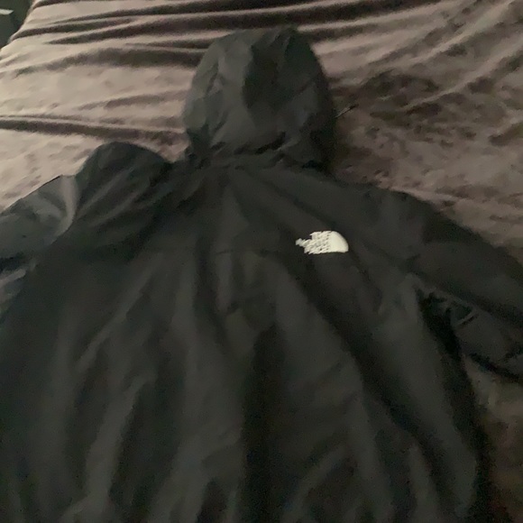 North face - Picture 2 of 2